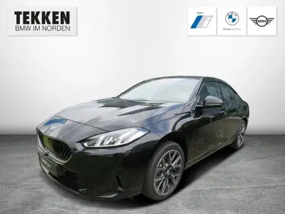 Neu BMW 216 122 PS (89 kW) 2026 Black sapphire metallic Limousine