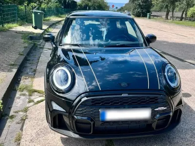 Second-hand Mini John Cooper Works 136 CP (100 kW) 2023 Negru Hatchback
