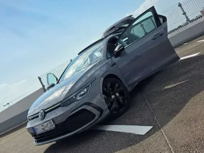 Gebraucht VW Golf VIII R-line 200 PS (147 kW) 2024 Grau Limousine
