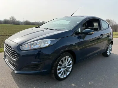 Gebraucht Ford Fiesta 60 PS (44 kW) 2015 Blau Kleinwagen