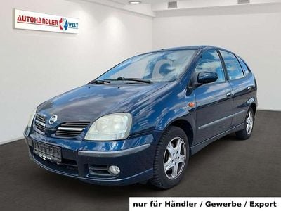 Nissan Almera Tino