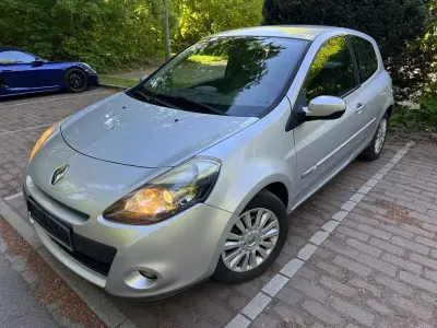 Second-hand Renault Clio III Dynamique 75 CP (55 kW) 2010 Gri