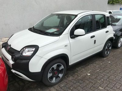 Weiß Gebraucht 2023 Fiat Panda Cross Cross Kleinwagen | 15.680 € (Etwas zu teuer)