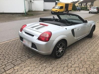 Gebraucht Toyota MR2 140 PS (102 kW) 2001 Silber Cabrio