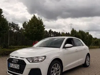 Gebraucht Audi A1 95 PS (69 kW) 2021 Weiß SUV