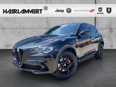 Nero vulcano, metallic) (schwarz Neu 2025 Alfa Romeo Stelvio Quadrifoglio SUV | 87.559 €