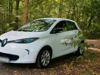 Second-hand Renault Zoe 41 kW (56 CP) 2019 Alb Hatchback