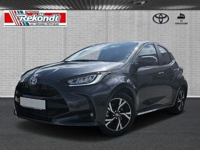 Gebraucht Toyota Yaris Hybrid Team 116 PS (85 kW) 2024 Grau Limousine