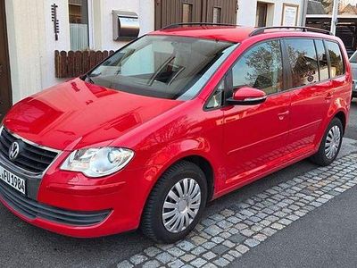 Gebraucht VW Touran 140 PS (102 kW) 2010 Rot Van / Kleinbus