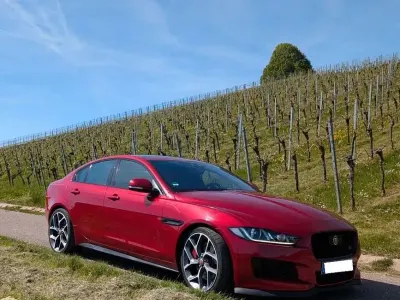 Gebraucht Jaguar XE S 340 PS (250 kW) 2015 Rot Limousine