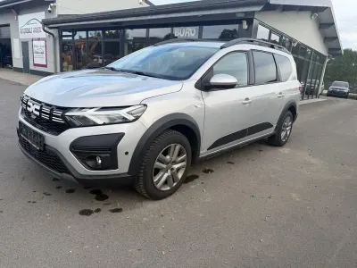 Gebraucht Dacia Jogger Expression 101 PS (74 kW) 2022 Silber Van / Kleinbus