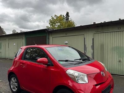 Toyota iQ