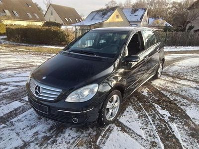 Mercedes B200