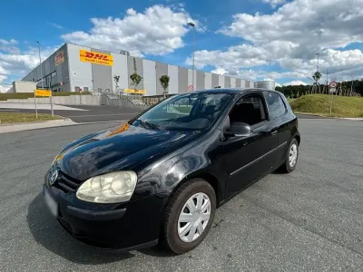 Gebraucht VW Golf V 90 PS (66 kW) 2004 Schwarz Kleinwagen