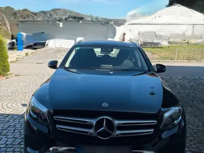 Gebraucht Mercedes GLC250 211 PS (155 kW) 2019 Schwarz SUV