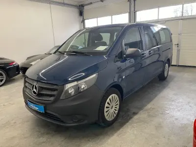 Używany Mercedes Vito 136 KM (100 kW) 2023 Niebieski Van