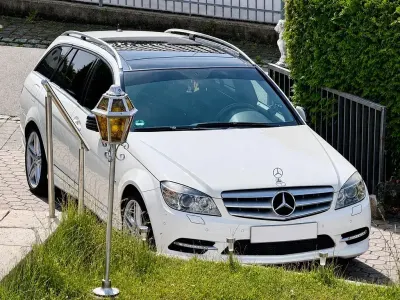 Gebraucht Mercedes C250 Avantgarde 204 PS (150 kW) 2010 Weiß Kombi