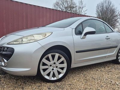 Gebraucht Peugeot 207 CC 120 PS (88 kW) 2008 Silber Cabrio