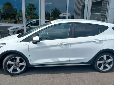 Gebraucht Ford Fiesta Active 101 PS (74 kW) 2019 Weiß Kleinwagen