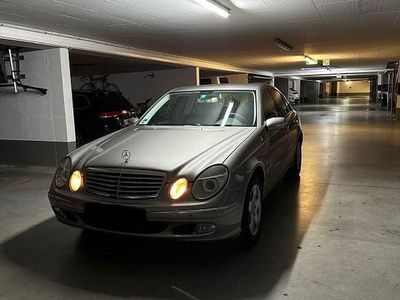 Mercedes E320