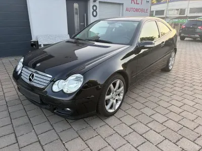 Gebraucht Mercedes C180 143 PS (105 kW) 2007 Schwarz Coupé