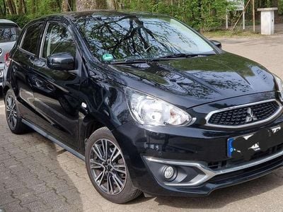 Second-hand Mitsubishi Space Star 80 CP (58 kW) 2017 Negru Hatchback