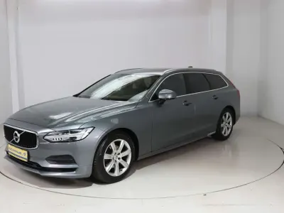 Usata Volvo V90 Momentum 150 CV (110 kW) 2018 Grigio Station wagon