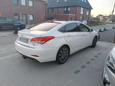 Usata Hyundai i40 136 CV (100 kW) 2014 Bianco Berlina