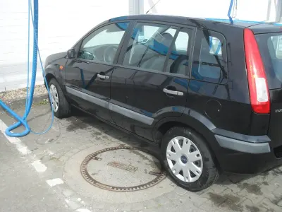 Usata Ford Fusion 75 CV (55 kW) 2008 Nero Utilitaria