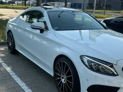 Gebraucht Mercedes C180 156 PS (114 kW) 2015 Weiß Coupé