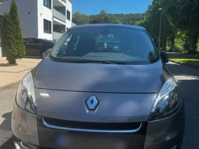 Gebraucht Renault Scénic Bose Edition 110 PS (80 kW) 2012 Grau Van / Kleinbus