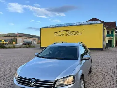 Gebraucht VW Passat Highline 140 PS (102 kW) 2014 Grau Kombi