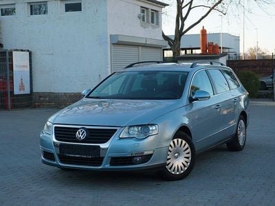 Gebraucht VW Passat Comfortline 140 PS (102 kW) 2005 Blau Kombi