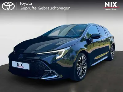 Gebraucht Toyota Corolla Team 196 PS (144 kW) 2023 Black mica Kombi