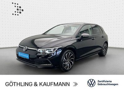 Gebraucht VW Golf VIII Move 131 PS (96 kW) 2023 Deep black perleffekt Limousine