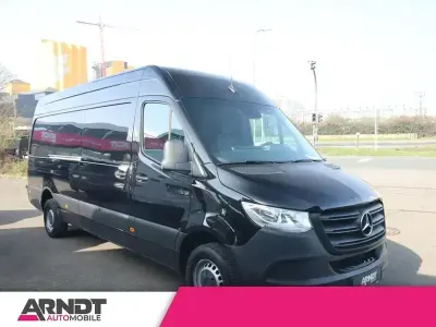 Gebraucht Mercedes Sprinter 170 PS (125 kW) 2023 Tiefschwarz Van