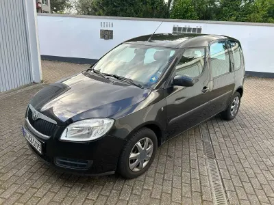 Używany Skoda Roomster Style 69 KM (50 kW) 2009 Czarny Minivan