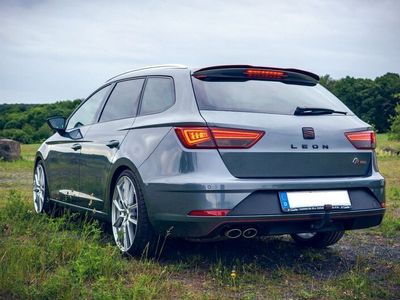 gebraucht Seat Leon ST FR 2.0 TDI 4Drive Einzelstück Garantie