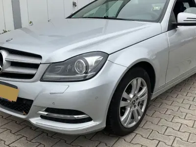 Gebraucht Mercedes C180 156 PS (114 kW) 2013 Grau Coupé