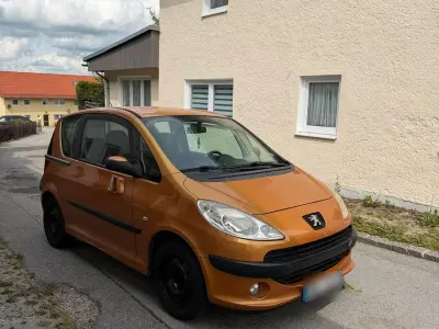 Gebraucht Peugeot 1007 88 PS (64 kW) 2006 Orange Van / Kleinbus