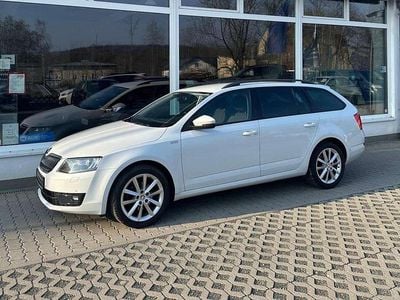 Gebraucht Skoda Octavia Style 150 PS (110 kW) 2016 Moonweiss metallic Kleinwagen
