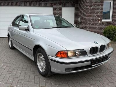 BMW 528