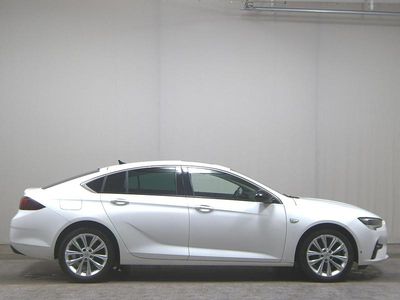 Usata Opel Insignia Elegance 174 CV (127 kW) 2021 Bianco Berlina