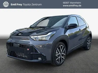 Neu Toyota Aygo X Sport 92 PS (67 kW) 2026 Grau SUV
