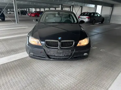 Gebraucht BMW 320 150 PS (110 kW) 2006 Schwarz Limousine