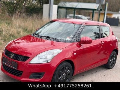 Gebraucht Suzuki Swift 94 PS (69 kW) 2012 Rot Kleinwagen