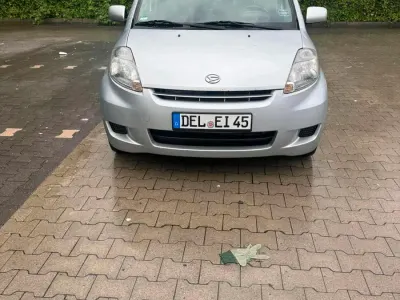 Gebraucht Daihatsu Sirion 90 PS (66 kW) 2008 Grau Kleinwagen
