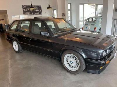Schwarz Gebraucht 1990 BMW 325 Performance Limousine | 17.850 €