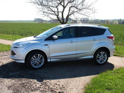 Gebraucht Ford Kuga Individual 179 PS (131 kW) 2015 Silber SUV