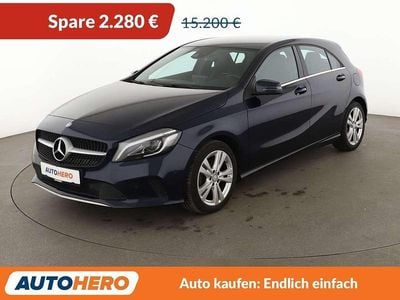 Gebraucht Mercedes A180 Urban 122 PS (89 kW) 2016 Blau Limousine
